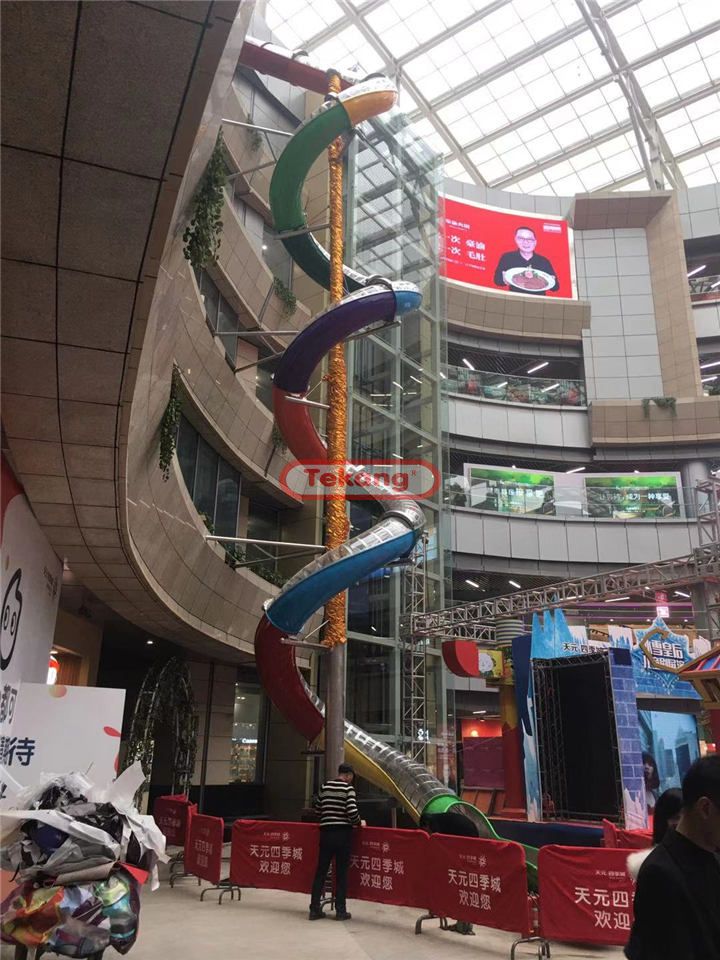 湖北襄阳22米高半透明滑梯天元四季城工程案例